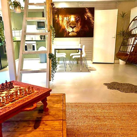 Jungle Style Lodge With Jacuzzi ,Sauna And Garden Near Amsterdam Vijfhuizen Ngoại thất bức ảnh